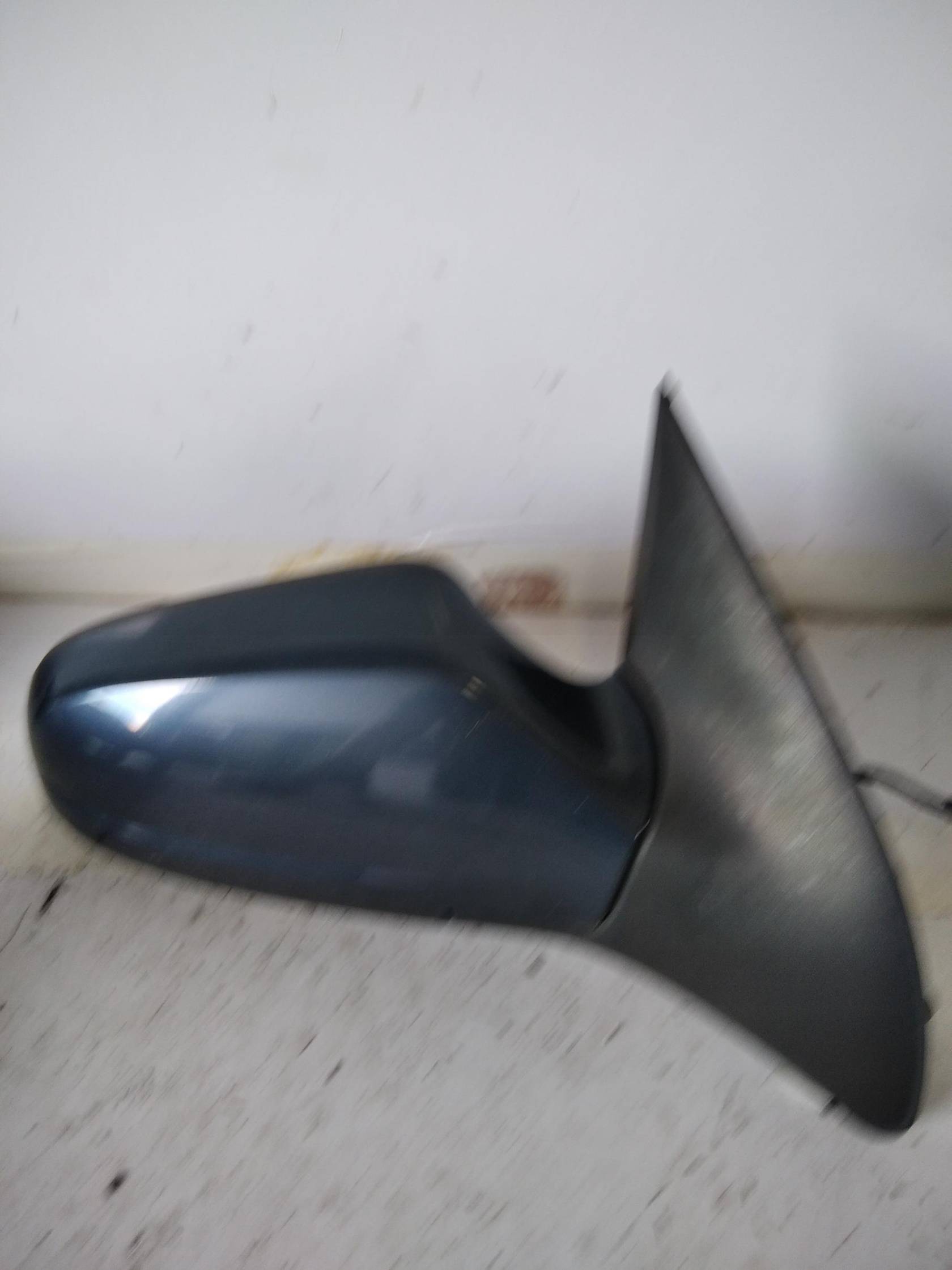 Retrovisore est. dx.